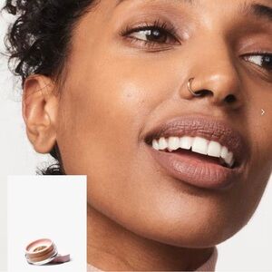 *NEW SEALED* GLOSSIER Wowder Weightless Finishing Powder G5—G7